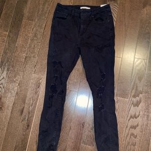 Levi’s 721 Black Skinny Jeans